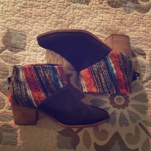 Gently used TOMS Leila booties, women size 8.5